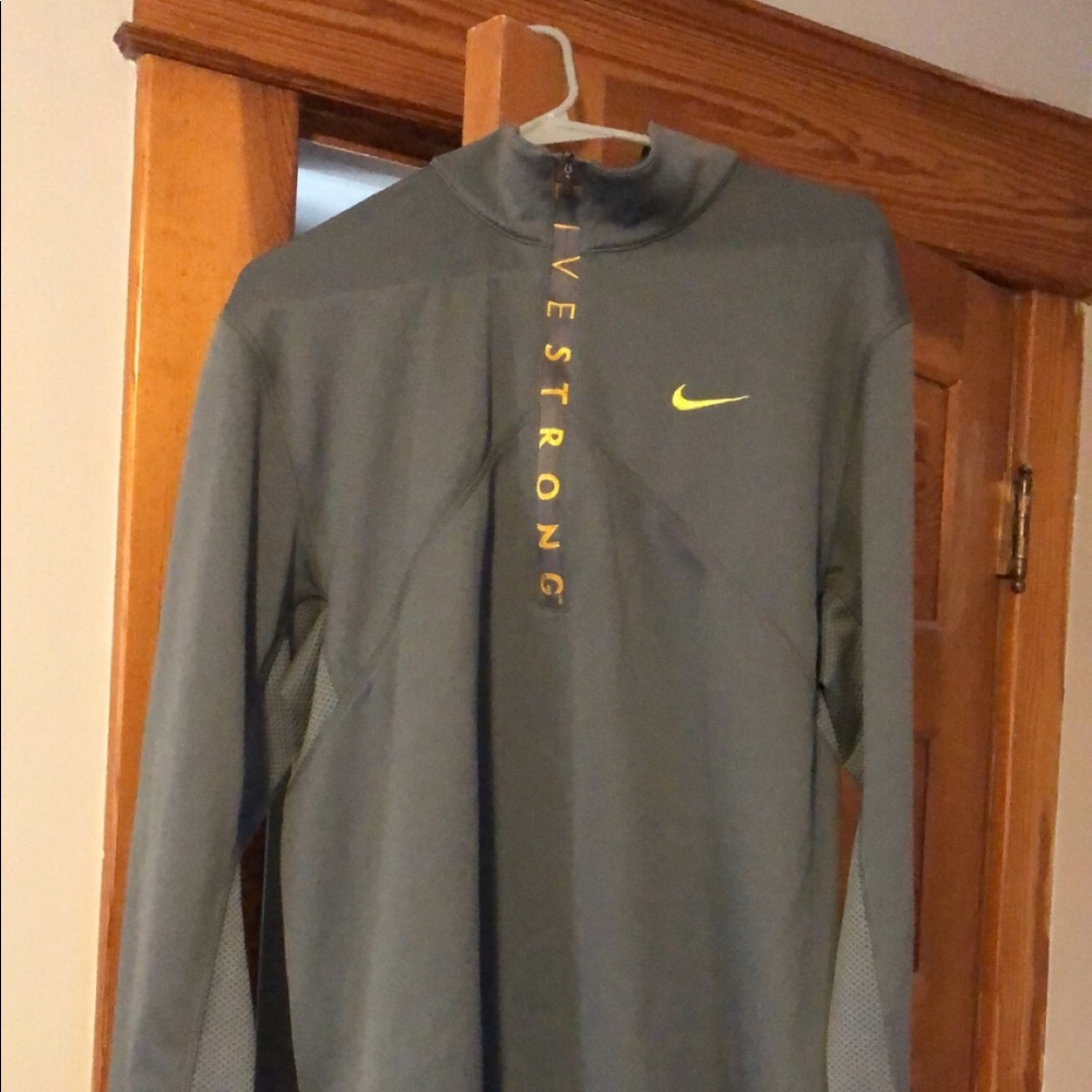 Nike half zip sweatshirt